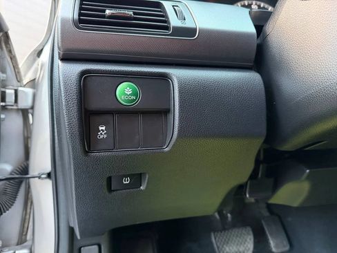 Used 2014 Honda Accord LX image 40