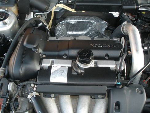 Used 2003 Volvo S40 image 13