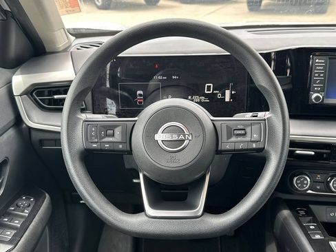 Used 2025 Nissan Kicks S FWD image 24