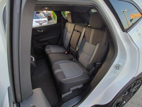 Used 2024 Chevrolet Blazer LT w/ Convenience Package FWD image 23