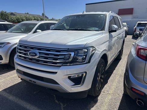 Used 2019 Ford Expedition Limited w/ Driver Assistance Package AWD/4WD image 2