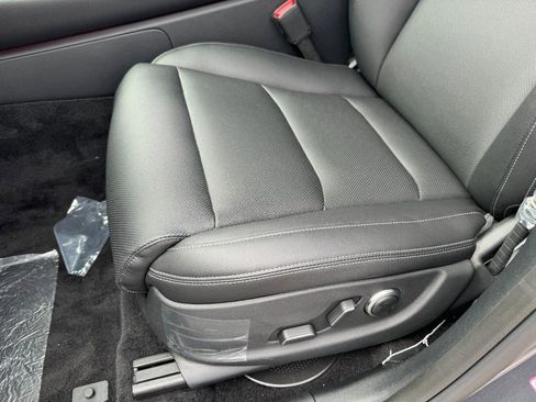 Certified 2026 Genesis GV70 2.5T Select image 16