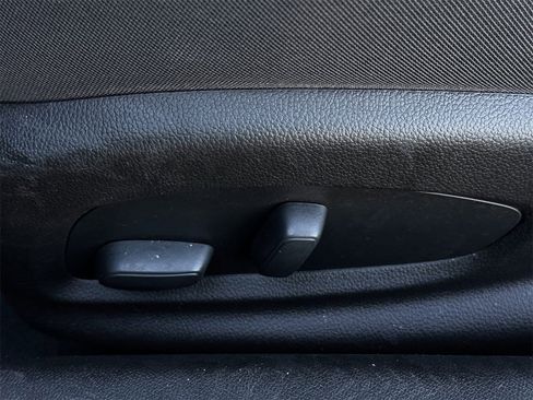 Certified 2021 Chevrolet Camaro LT image 24