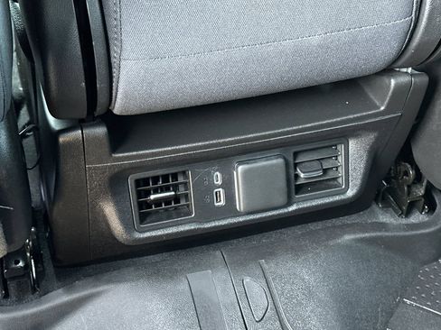 Used 2024 Chevrolet Silverado 1500 LT w/ Convenience Package II RWD image 15