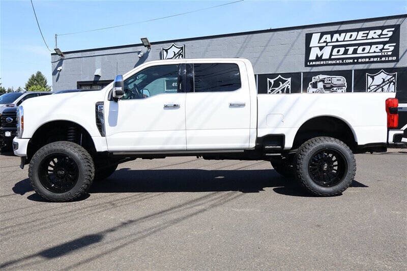 Used 2024 Ford F250 Platinum AWD/4WD image 2