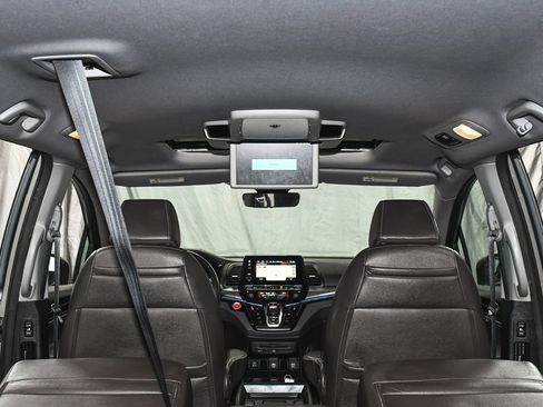 Used 2023 Honda Odyssey Touring image 62