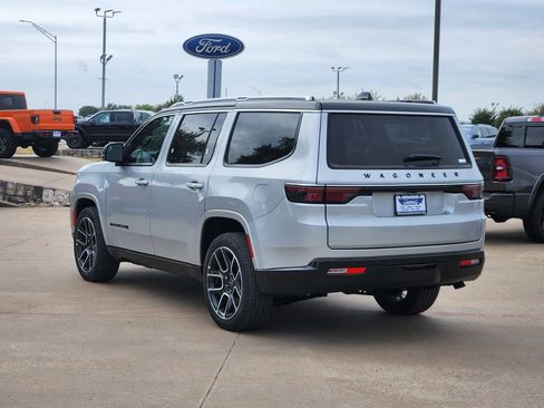 New 2025 Jeep Wagoneer Series III w/ Quick Order Package 25C Super image 3