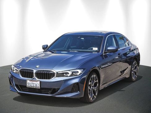 Used 2026 BMW 330i Sedan w/ Convenience Package RWD image 3