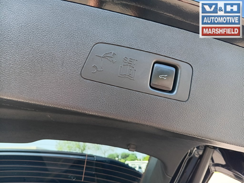 Used 2022 Lincoln Corsair Reserve AWD/4WD image 4