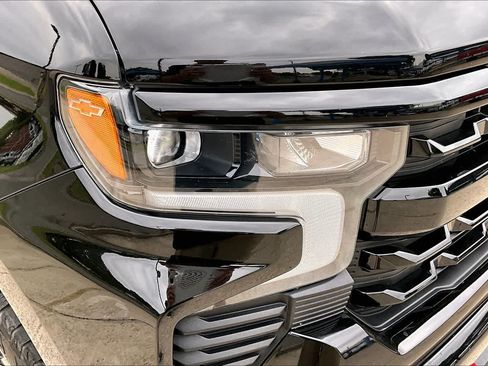 Used 2023 Chevrolet Silverado 1500 RST w/ Redline Edition AWD/4WD image 28