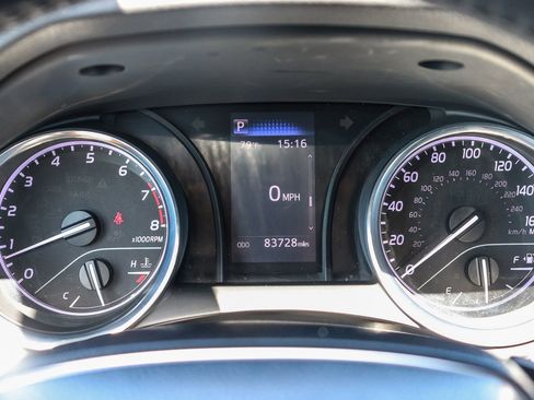 Used 2020 Toyota Camry SE FWD image 29