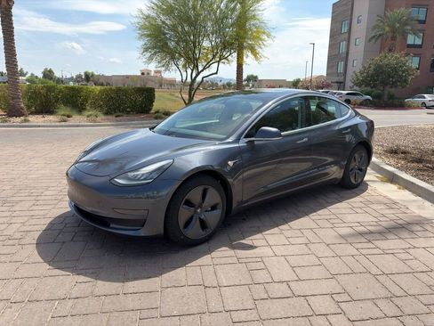 Used 2020 Tesla Model 3 Standard Range image 6
