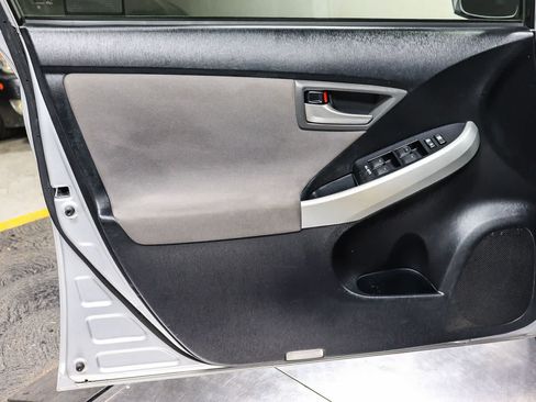 Used 2015 Toyota Prius Two FWD image 23