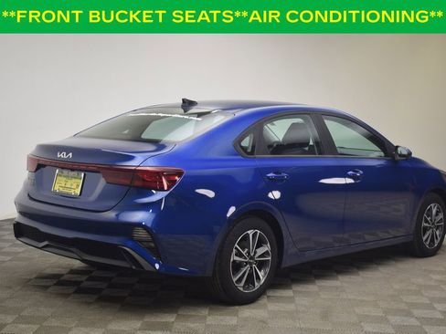 Used 2023 Kia Forte LXS image 8