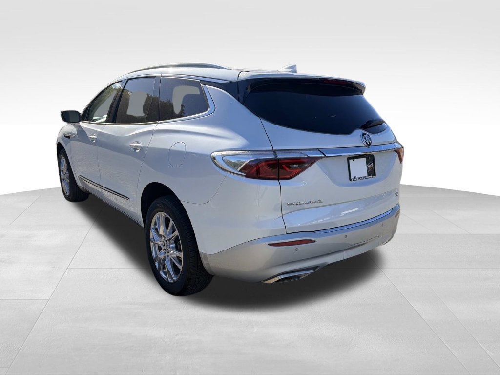 Used 2024 Buick Enclave Premium FWD image 5