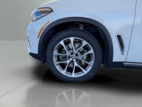 Used 2023 BMW X5 sDrive40i w/ Parking Assistance Package image 14