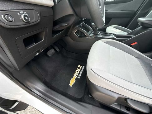 Used 2025 Chevrolet TrailBlazer LT FWD image 31