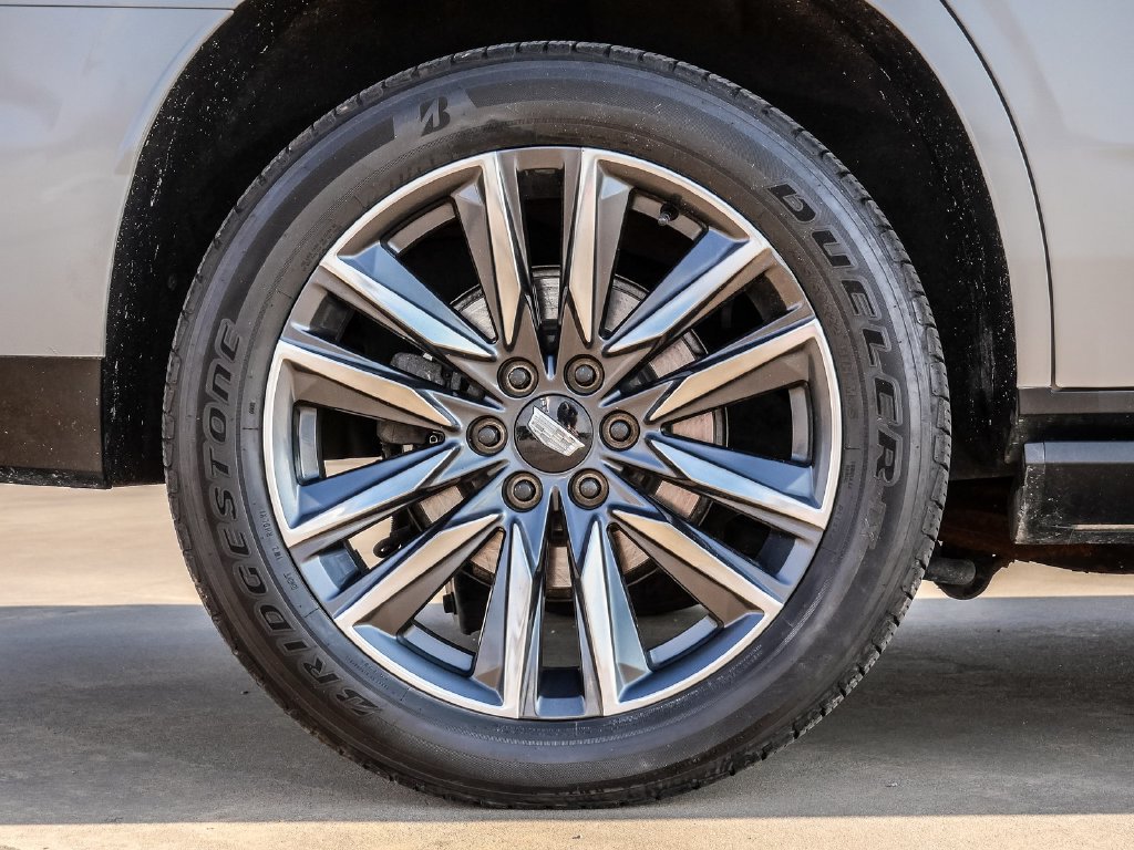 Used 2021 Cadillac Escalade Sport w/ Driver Assist Tech Package AWD/4WD image 9