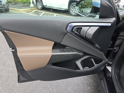 Used 2025 BMW X3 xDrive30i w/ Premium Package image 23