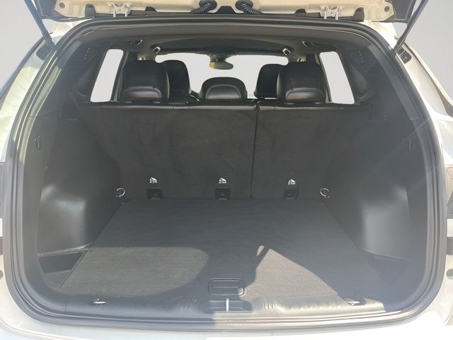 Used 2023 Jeep Compass Latitude AWD/4WD image 7