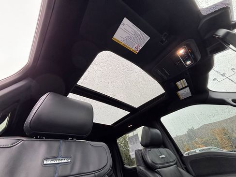 Used 2025 Ford F350 Platinum w/ Tremor Off-Road Package image 28