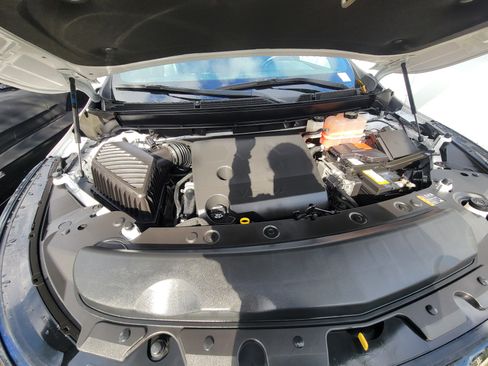 Used 2023 Buick Enclave Essence w/ Sport Touring Edition image 30