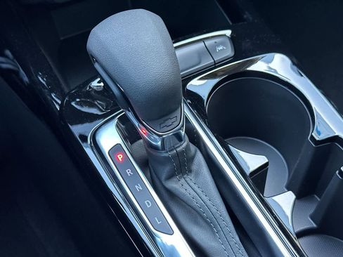 New 2026 Chevrolet Trax LT w/ LPO, Blackout Package FWD image 28