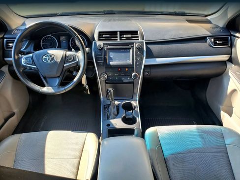 Used 2017 Toyota Camry SE w/ Moonroof Package FWD image 37