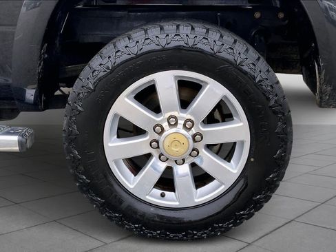 Used 2018 RAM 2500 Longhorn w/ Longhorn Southfork Package image 10