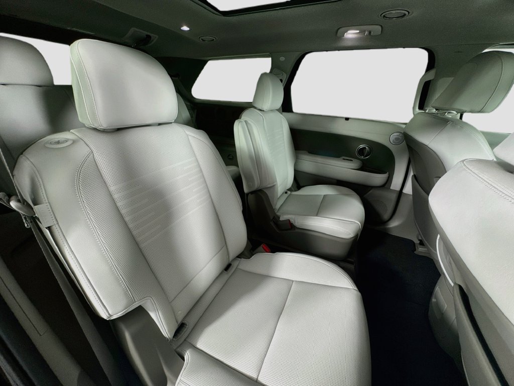 Certified 2026 Hyundai Palisade Limited FWD image 31
