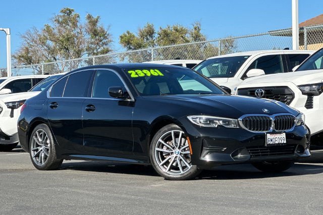 Used 2019 BMW 330i Sedan w/ Convenience Package RWD image 2