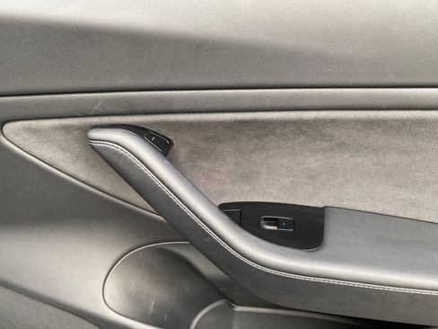 Used 2018 Tesla Model 3 Long Range image 38