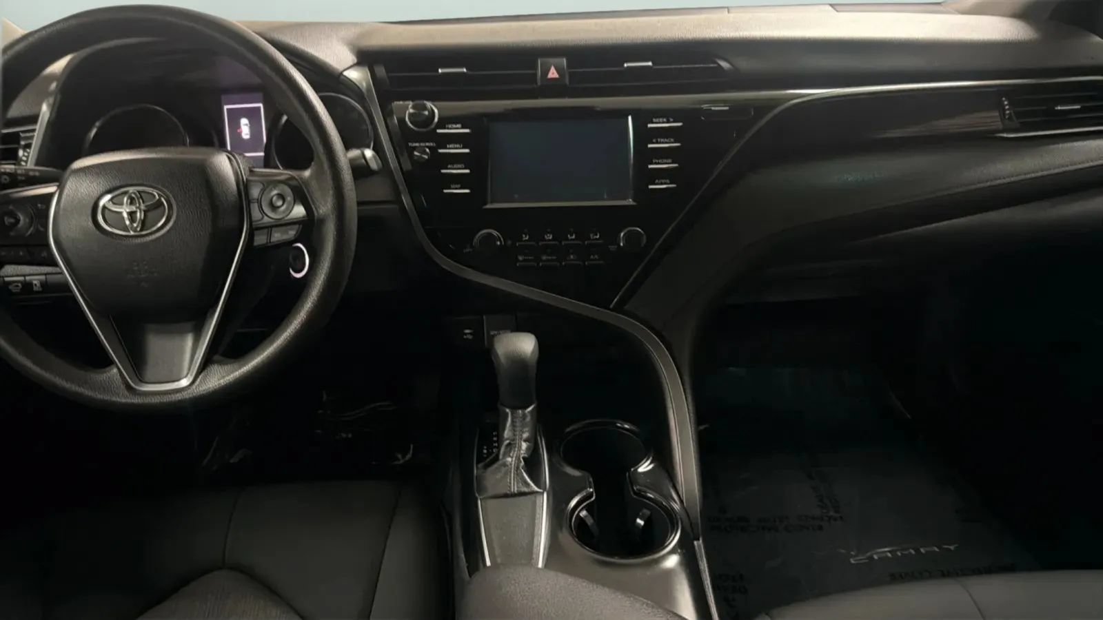 Used 2019 Toyota Camry LE FWD image 15