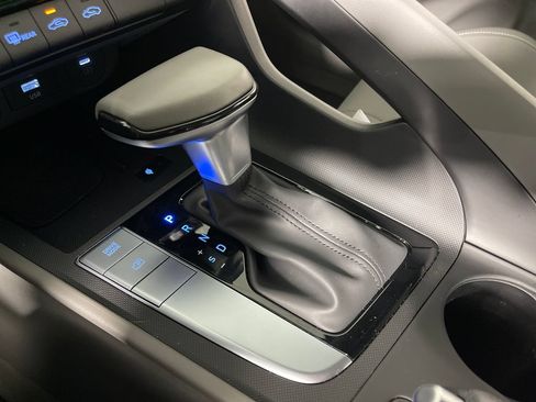 Certified 2025 Hyundai Elantra Sport FWD image 24