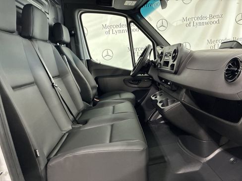 New 2025 Mercedes-Benz Sprinter 2500 image 11