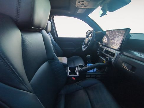 New 2026 Toyota Tacoma TRD Off-Road AWD/4WD image 15
