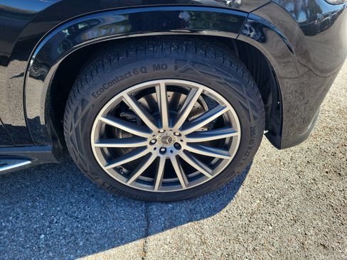 Certified 2026 Mercedes-Benz GLS 580 4MATIC image 4