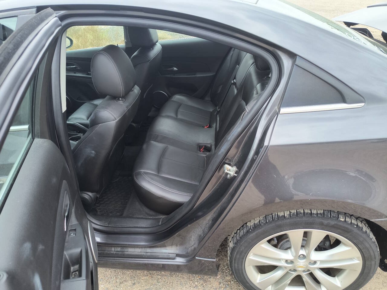 Used 2011 Chevrolet Cruze LTZ w/ RS Package FWD image 21