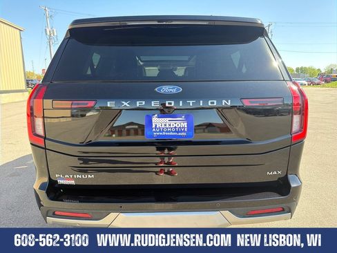 Used 2026 Ford Expedition Max Platinum AWD/4WD image 4