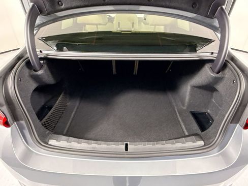 Used 2025 BMW 330i Sedan w/ Convenience Package RWD image 29