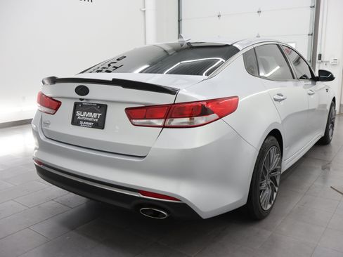 Used 2017 Kia Optima LX FWD image 4