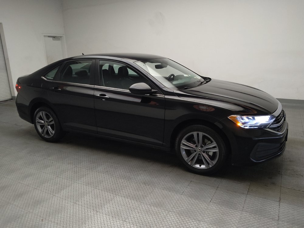 Used 2023 Volkswagen Jetta SE FWD image 11
