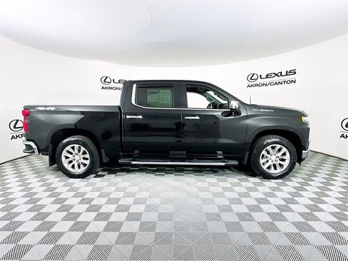 Used 2022 Chevrolet Silverado 1500 LTZ w/ LTZ Premium Package image 12