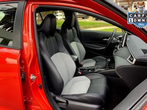 Used 2023 Toyota Corolla XSE image 7