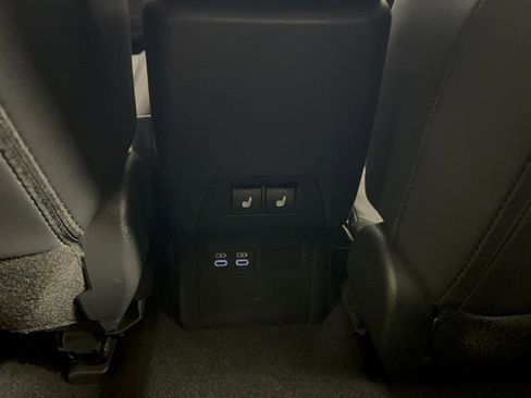 Certified 2024 Toyota Prius Limited image 31