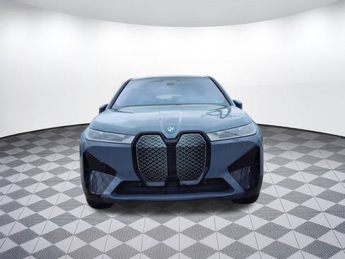 Used 2025 BMW iX xDrive50 w/ Premium Package image 4
