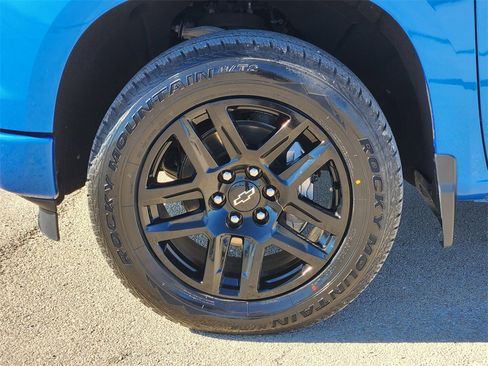 Used 2022 Chevrolet Silverado 1500 Custom image 10