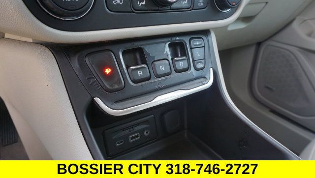 Certified 2018 GMC Terrain Denali w/ Advanced Safety Package FWD image 18