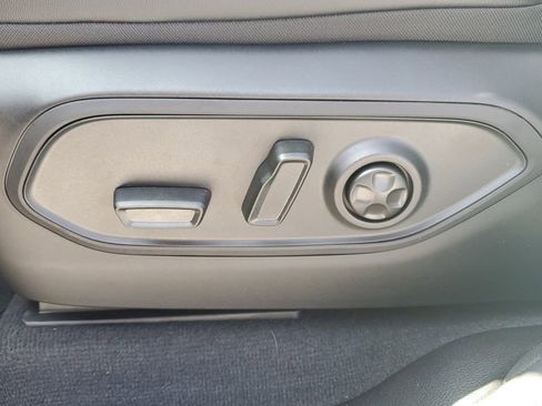 New 2025 Jeep Grand Cherokee L Altitude image 25