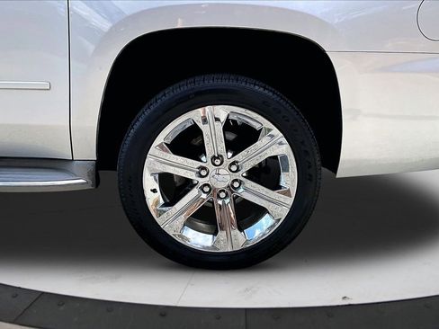 Used 2015 Chevrolet Suburban LTZ image 37